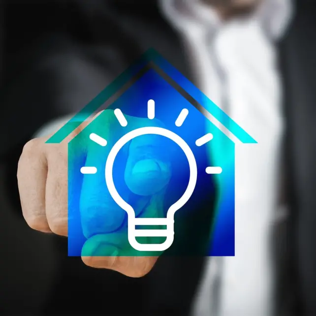 Man tought a Monitor Glühbirne Icon